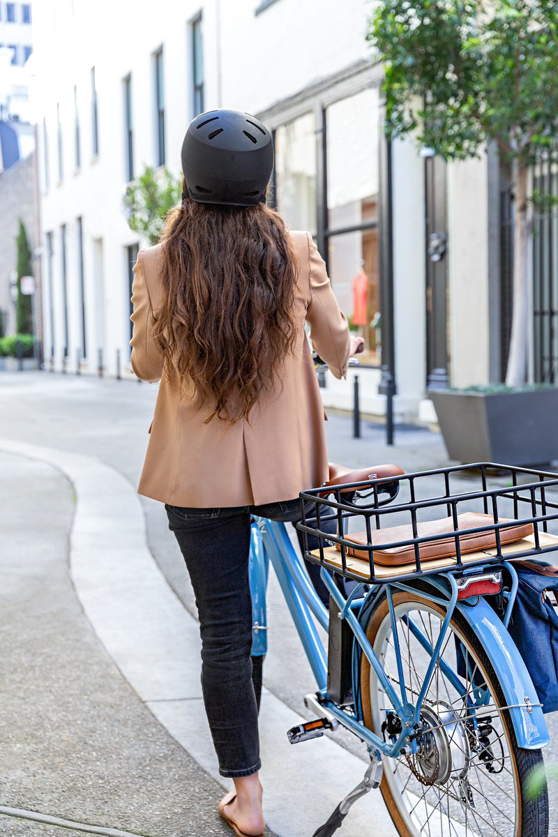 With a range up to 45 miles on a single charge, there's no doubt the Aveny is perfect for your every day commute and more. ⚡️