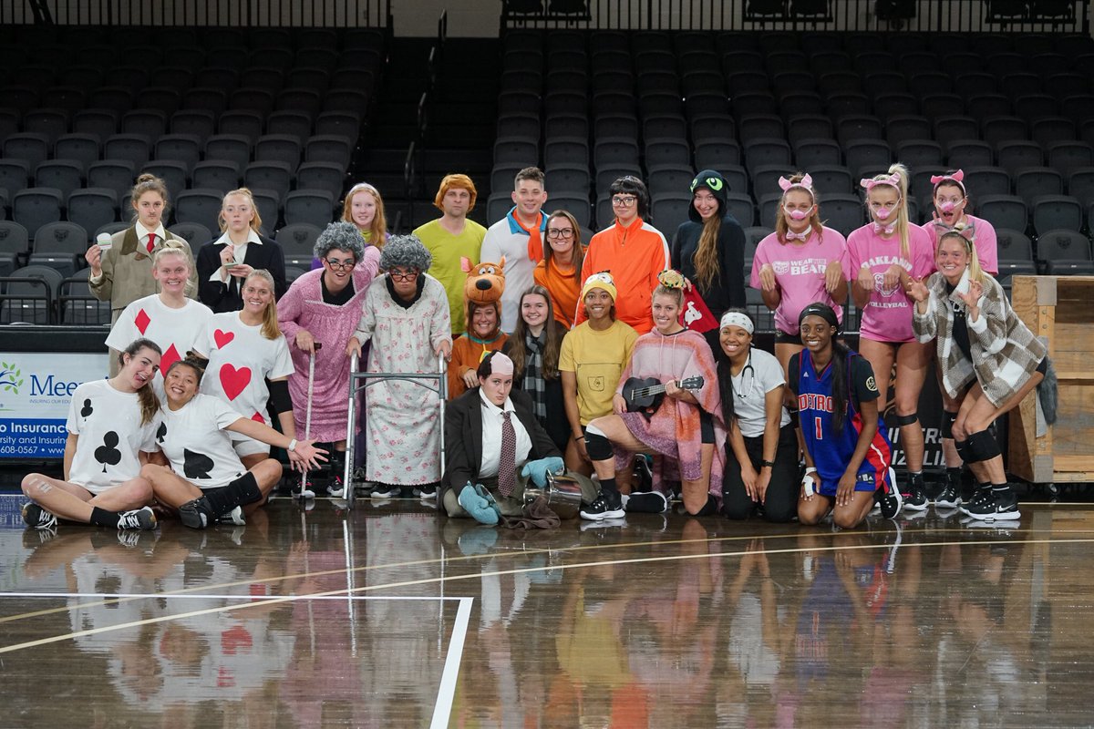 OaklandWVB's tweet photo. We understood the assignment.😂

@NCAAVolleyball | #OUVB https://t.co/0VAkkWbAun