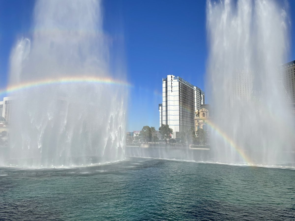Nice picture of our hotel @BallysVegas  before we leave :)