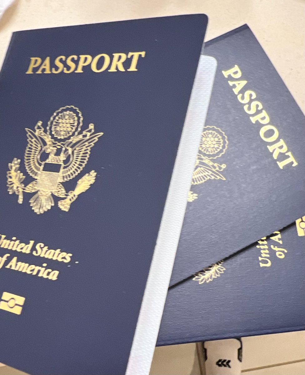 MaryYoonWX's tweet photo. Took only 3 weeks to get our passports renewed! No more backlog! 🤩 https://t.co/wPFJssUxPg