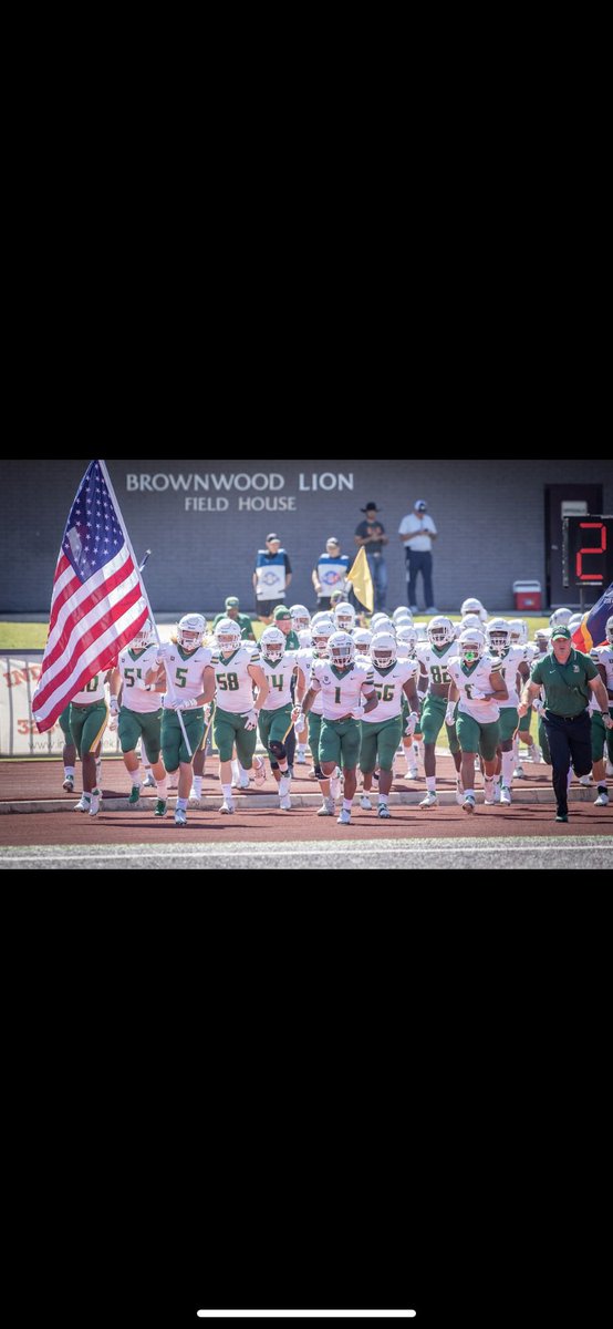 Brade_Ice's tweet photo. 1 Team 1 Heartbeat . We still got a lot to prove! https://t.co/5Wih6AceI1