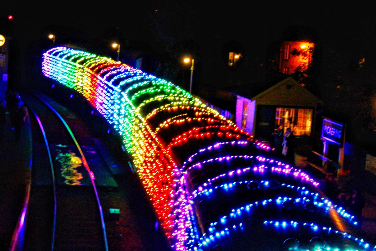 helenofwhitby's tweet photo. #lightspectacular #train #NorthYorkshire @nymr 
🤩🤩🤩🤩🤩🤩🤩🤩🤩🤩
Had a fab evening on train. Can defo recommend. It’s on for the rest of the week. More info here: https://t.co/zehiJg3HOG

#GoodNightTwitterWorld https://t.co/n29NhhfNEY