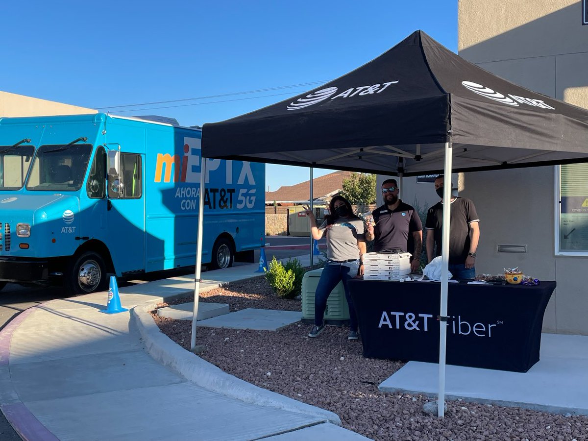 Andrew Snowball (@andrewxsnowball) on Twitter photo Your Local AT&T Store at our amazing Apartment Complex!!! Weโve got Halloween Bags ๐ and Pizza ๐!!! Come on down for your Treats and AT&T Solution!! ๐ฑ ๐บ #winlocal <a href="/LynetteMAguilar/">Lynette Aguilar</a> <a href="/Liz_Arch1/">Liz Archuleta</a> <a href="/EldaaVela/">Eldaa Vela</a> @RodrigoCast_ATT Your Local AT&T Store at our amazing Apartment Complex!!! Weโve got Halloween Bags ๐ and Pizza ๐!!! Come on down for your Treats and AT&T Solution!! ๐ฑ ๐บ #winlocal <a href="/LynetteMAguilar/">Lynette Aguilar</a> <a href="/Liz_Arch1/">Liz Archuleta</a> <a href="/EldaaVela/">Eldaa Vela</a> @RodrigoCast_ATT