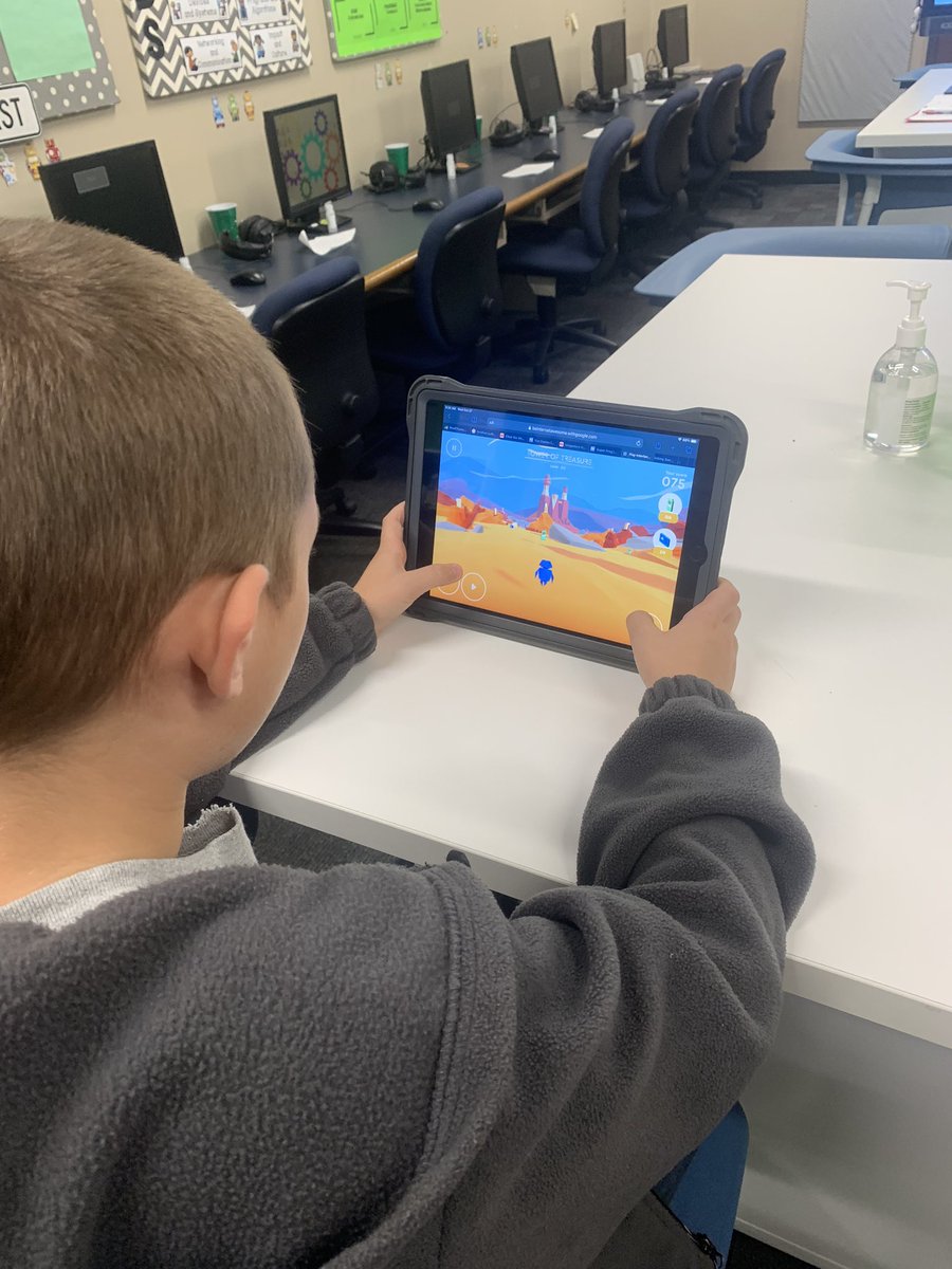 MrsAdamsTCETech's tweet photo. October is #DigitalCitizenship month. Protecting our passwords today in #GoogleInterland @MatthewMillerpe #TCEStrong @SeidelLogan https://t.co/u5l7hwXp9c