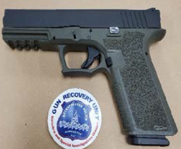 DCPoliceDept's tweet photo. In the last week, #DCPolice officers removed 53 illegal firearms from the streets of #DC and out of the hands of criminals.
#FirearmsFlashback https://t.co/HNYPbPB6j2