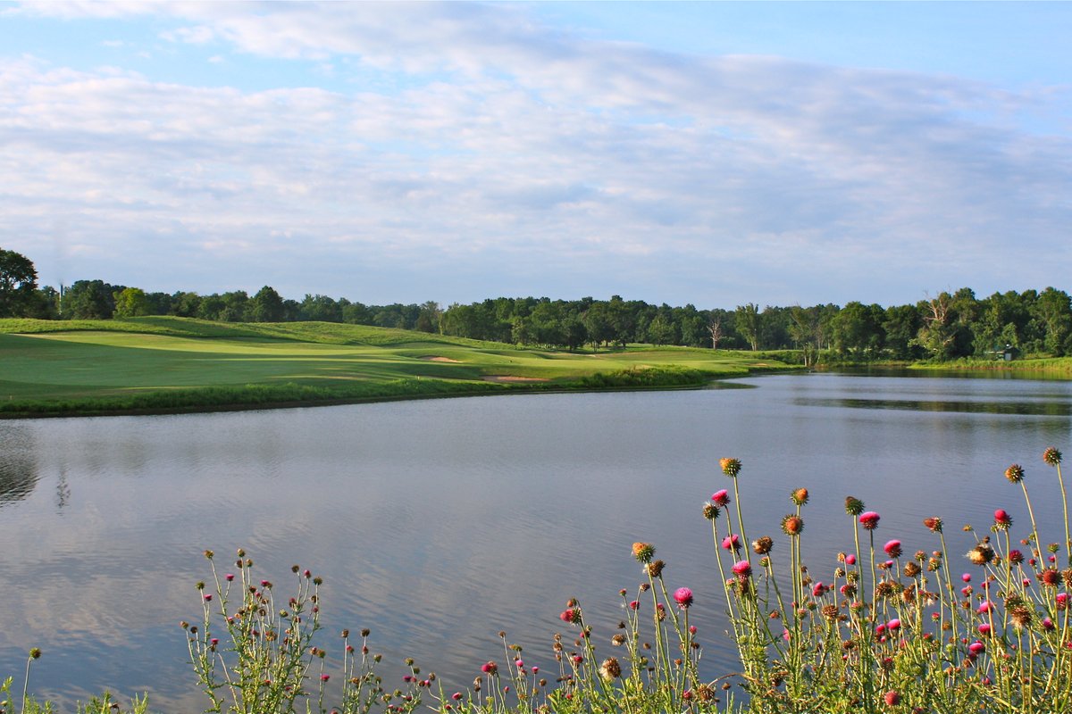 Are you thinking about having a company outing? Consider booking a round of golf <a href="/BullRunGC/">Bull Run Golf Club</a> for you and your colleagues. It is a wonderful way to maintain great company morale!
#novagolfoutings #bullrungolfclub #corporateevents #raspberrygolftrail #golfbullrun #rgmexperience