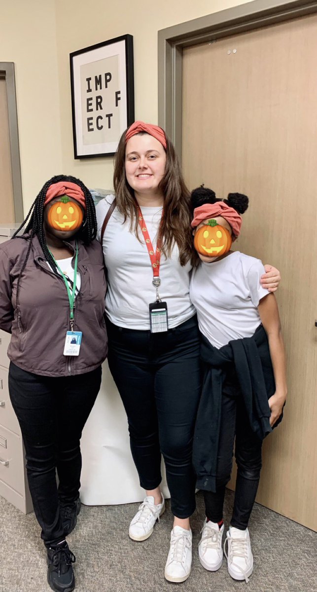 Twinning with some students! 🤗 #robbins #RedRibbonWeek <a href="/MCJHGators/">Mayde Creek JH</a>