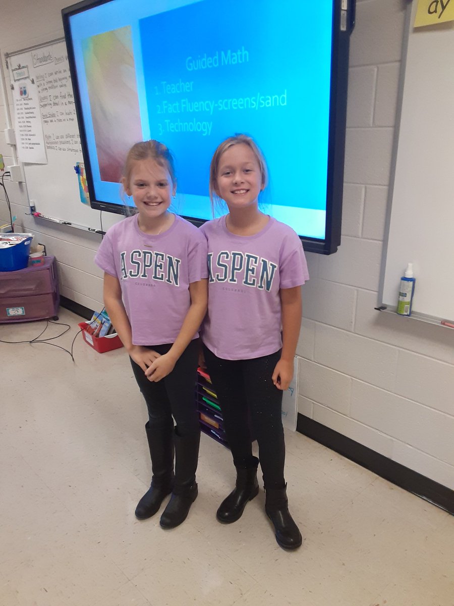 SproatMrs's tweet photo. Twin Day! https://t.co/rbLjfn8qaG