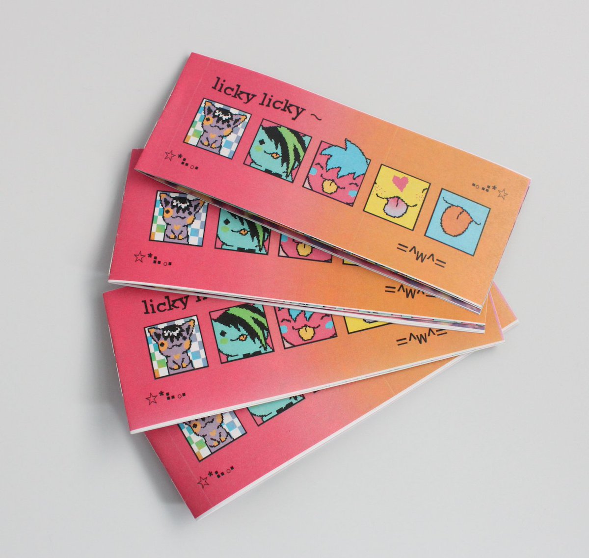 Clanzine_wc's tweet photo. Caramelldanzine is in the  Clanzine shop, along with some very cute zines by Laz (and some leftover stickers from previous zine drops) Check it out! <3
https://t.co/p3bbCh11ch https://t.co/ORvWBbxaqA