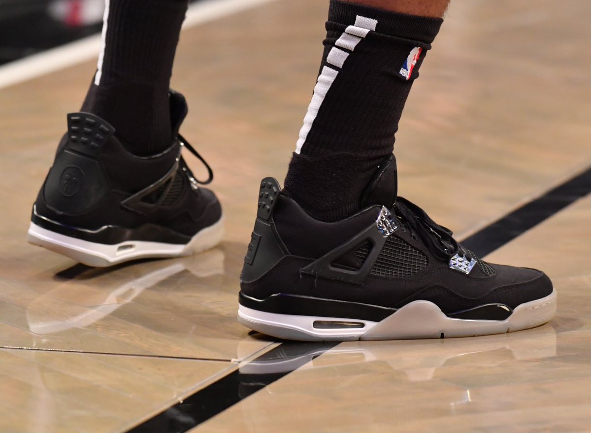 A closer look at P.J. Tucker wearing the Air Jordan 4 “Eminem Carhartt” 🤯, image size:1200x879