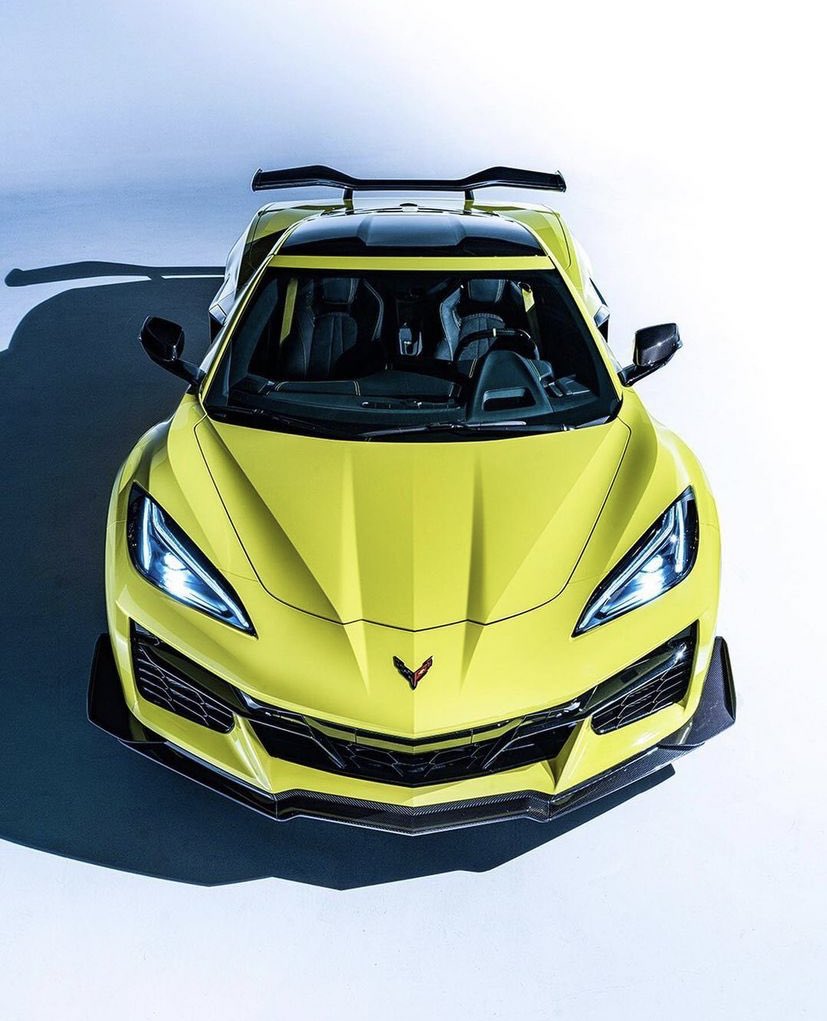 LuxuryCars365's tweet photo. New 2023 Corvette Z06 🔥 https://t.co/rY4yLl1Y4X