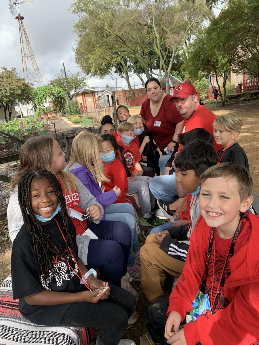 MsBrownTeach's tweet photo. Field trip fun! https://t.co/Stej9TkUpv