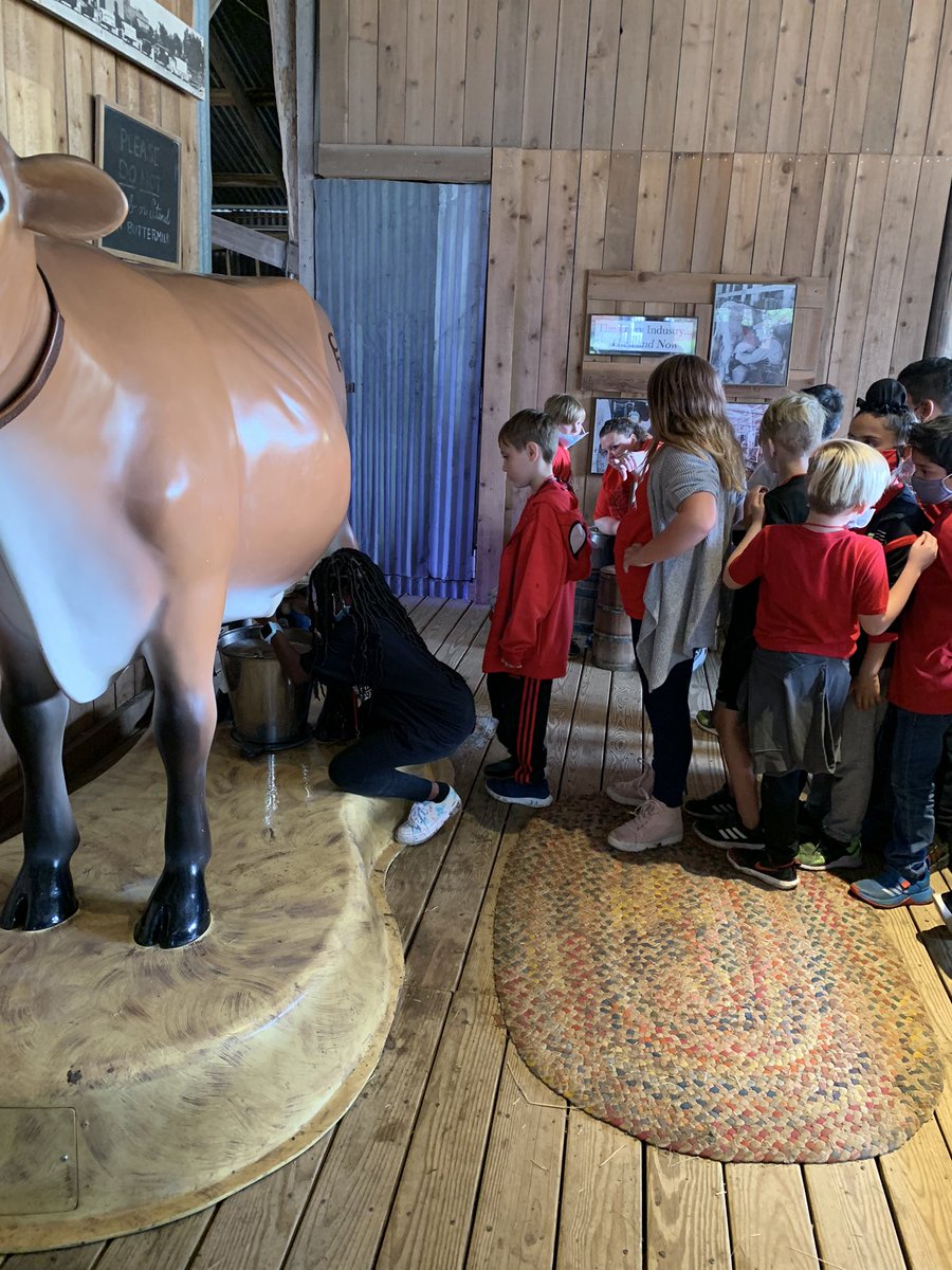 MsBrownTeach's tweet photo. Field trip fun! https://t.co/Stej9TkUpv
