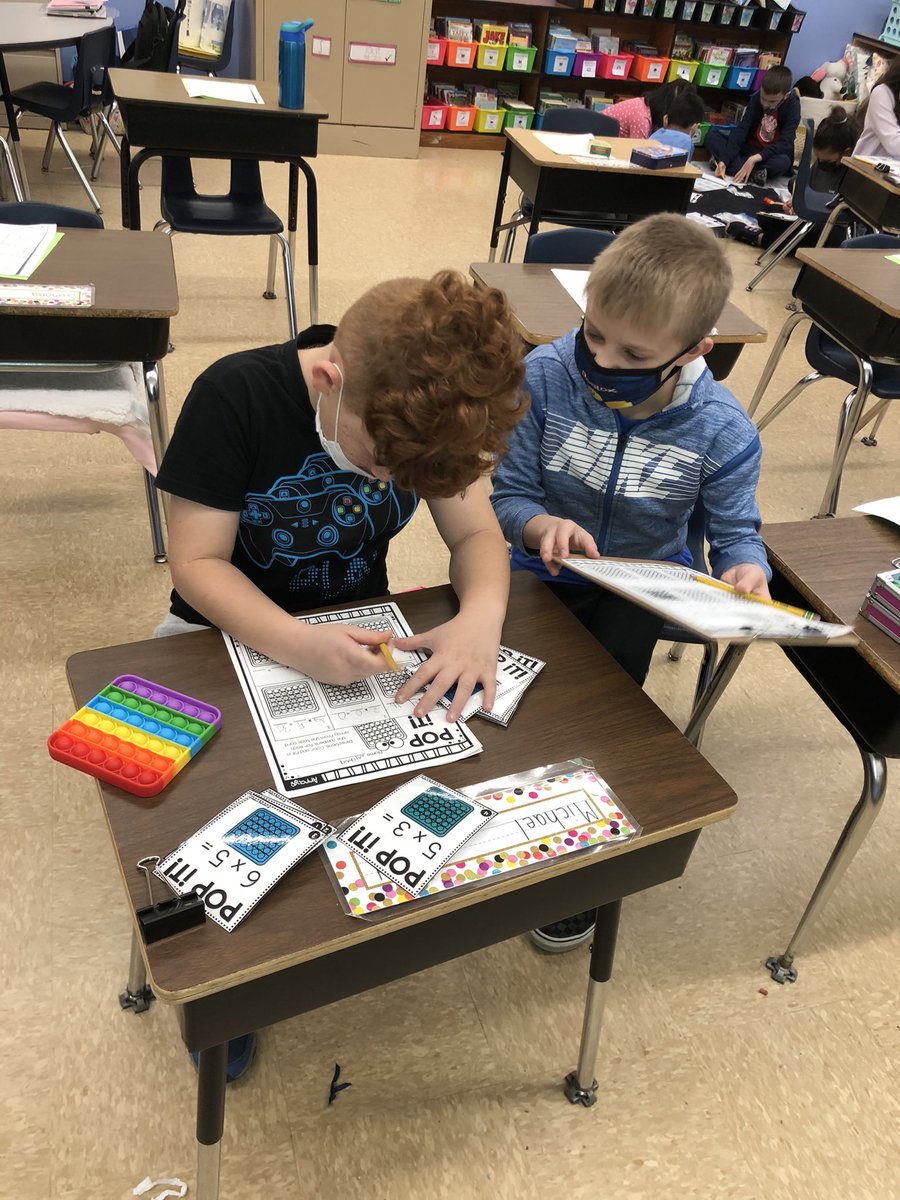 POP-ing into some multiplication review! Our class LOVES using popits so we found a way to utilize them for math. Today our class used popits to create arrays in order to solve multiplication problems. <a href="/ZywickiR/">Dr. Robert R. Zywicki</a> <a href="/CMSmtolive/">CMS Elementary School</a> @MathWithMrsM <a href="/KatVizzone/">Kat Vizzone</a>