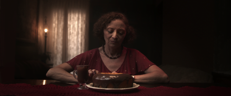 oxentepipoca's tweet photo. Hoje (27) é o aniversário da talentosa Marcélia Cartaxo. A atriz paraibana, que concorre ao Grande Prêmio do Cinema Brasileiro por seu papel em 'Pacarrete', completa 58 anos. É também detentora de um 'Urso de Prata', prêmio vencido no festival internacional de Berlim em 1986. 🥳 https://t.co/qaJL9eh8N8