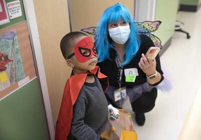 PennStHershey's tweet photo. Enjoy this not-so-scary glimpse into Halloween reverse trick-or-treating at Penn State Health Children's Hospital with TWINkies, a baby shark, the friendliest witch you'll see this year and many more! 🎃 👻 See more here: https://t.co/Qz0FkSvpIl https://t.co/GRQ9cSQCnp