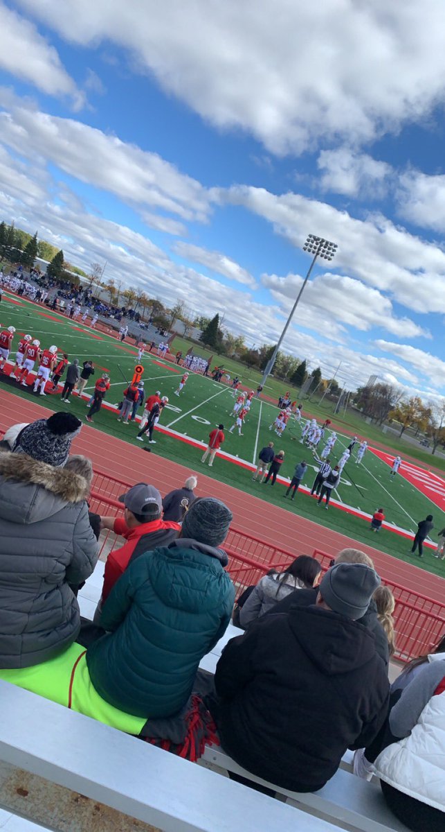 Matthew53401728's tweet photo. Had a great game day visit last Saturday @msum_football had a blast and really appreciated the talk with @coachjcurrier! 🔴⚫️ https://t.co/f9cr6F03fS