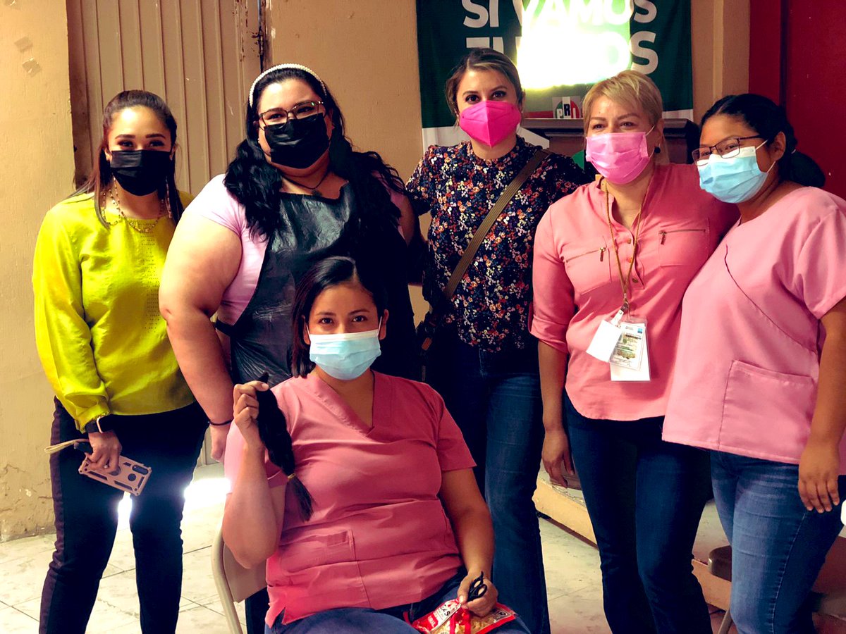 ONMPRI_PNCoah's tweet photo. “Guerreras, no están solas,Estamos con ustedes en la lucha”.                                   Como parte del programa “Miércoles de Mujeres” y por instrucción de nuestra amiga @normaltrevino  y el Presidente del Comité @raulvela_e, llevamos a cabo la donación de cabello ✅🙂 https://t.co/miUcynm5UB