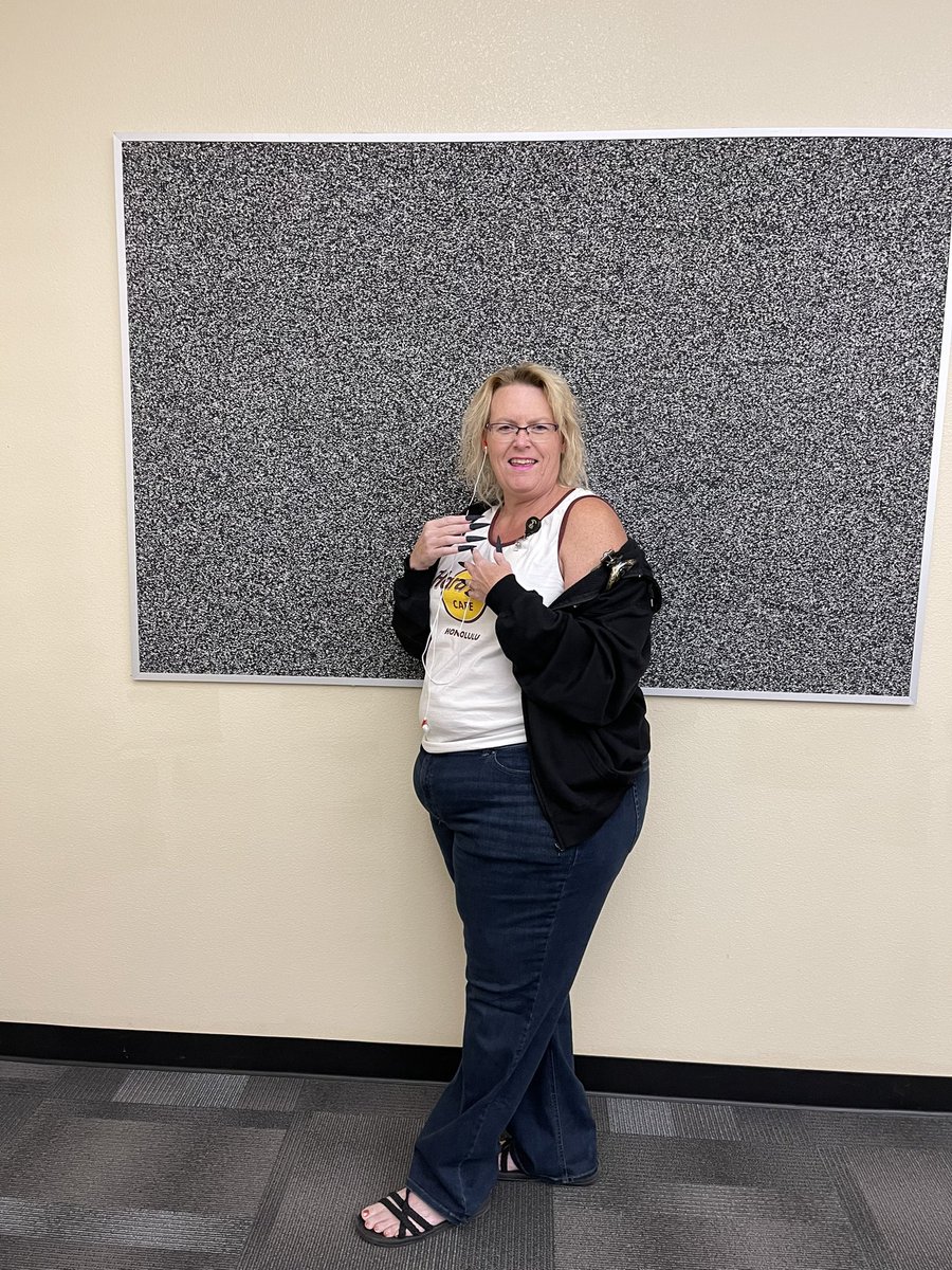 SuchetaThomas's tweet photo. Today we emulated our students in dress(even down to the nails) and behavior! We love them just the way they are😁 #1verrado #VHSTeamScience https://t.co/22ChzYJtpY