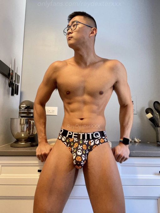 Spooky season is here 🎃💀☠️ https://t.co/Rf6jDHt3a3 https://t.co/iBoIuASjd1 https://t.co/SE0KrP8EIQ