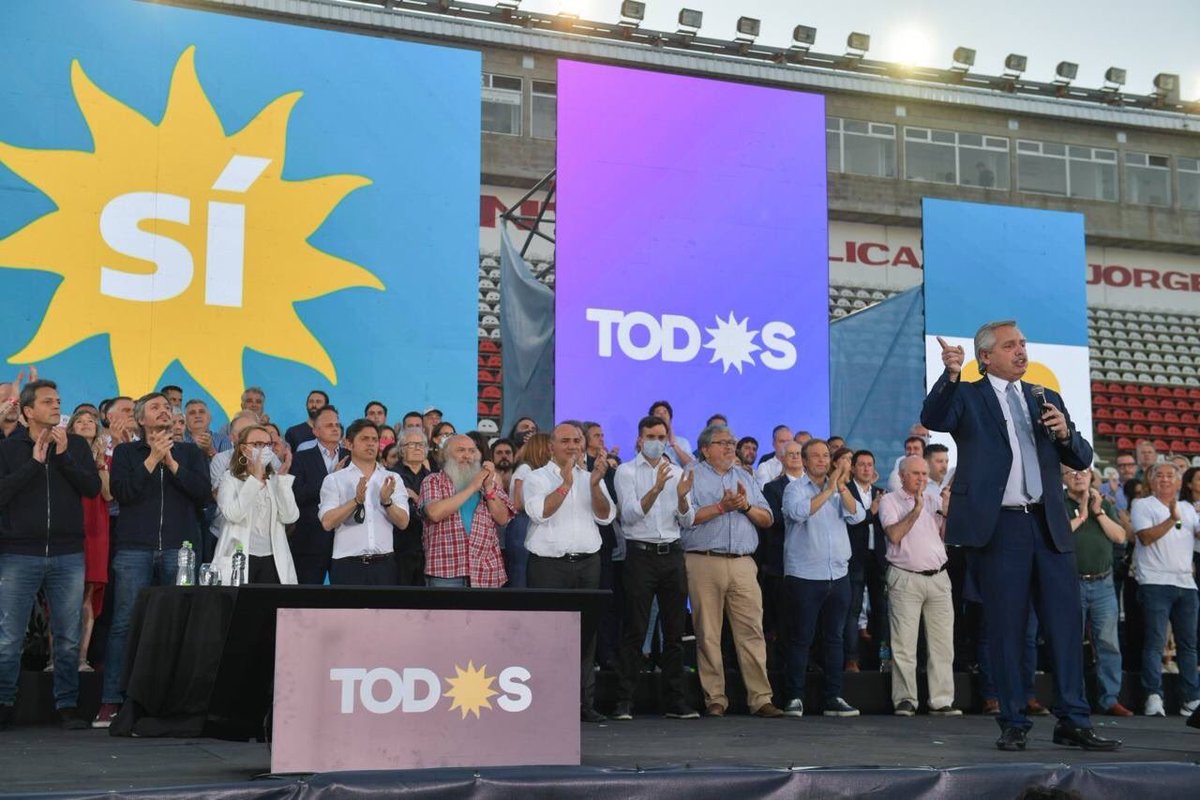 FedericoAchaval's tweet photo. Néstor nos invitó a soñar una Argentina con inclusión, trabajo e igualdad de oportunidades para todos y todas.

Junto a @alferdez y @CfkArgentina seguiremos su ejemplo, porque es lo que nos marca el camino para salir adelante y construir un país más justo.

#NestorVive 🇦🇷❤️ https://t.co/WlkEAeUKrz