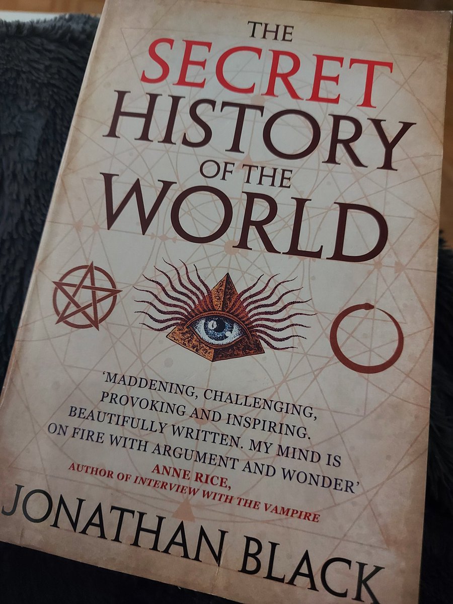conspiracyb0t's tweet photo. This book is a fascinating explanation of secret history for those with eyes to see and ears to hear. An indispensable addition for anyone intelligent enough to understand that history depends on who's telling the story, and always has a slant to it: https://t.co/VWfgaA71lB #ad https://t.co/pQKi7py1na