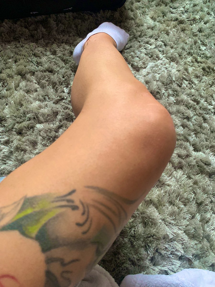 ep_preston's tweet photo. Using the amazing @FreshlyBakedLDN rapid one hour self tanner the results it speaks for its self. I love 🦄@UCmademebuyit U can grab ur https://t.co/A5vOA2JTtF using my code darkangel for 10% off there’s a sale so why not treat yourself, applies beautifully, best #selftanner https://t.co/kFrMECxceW