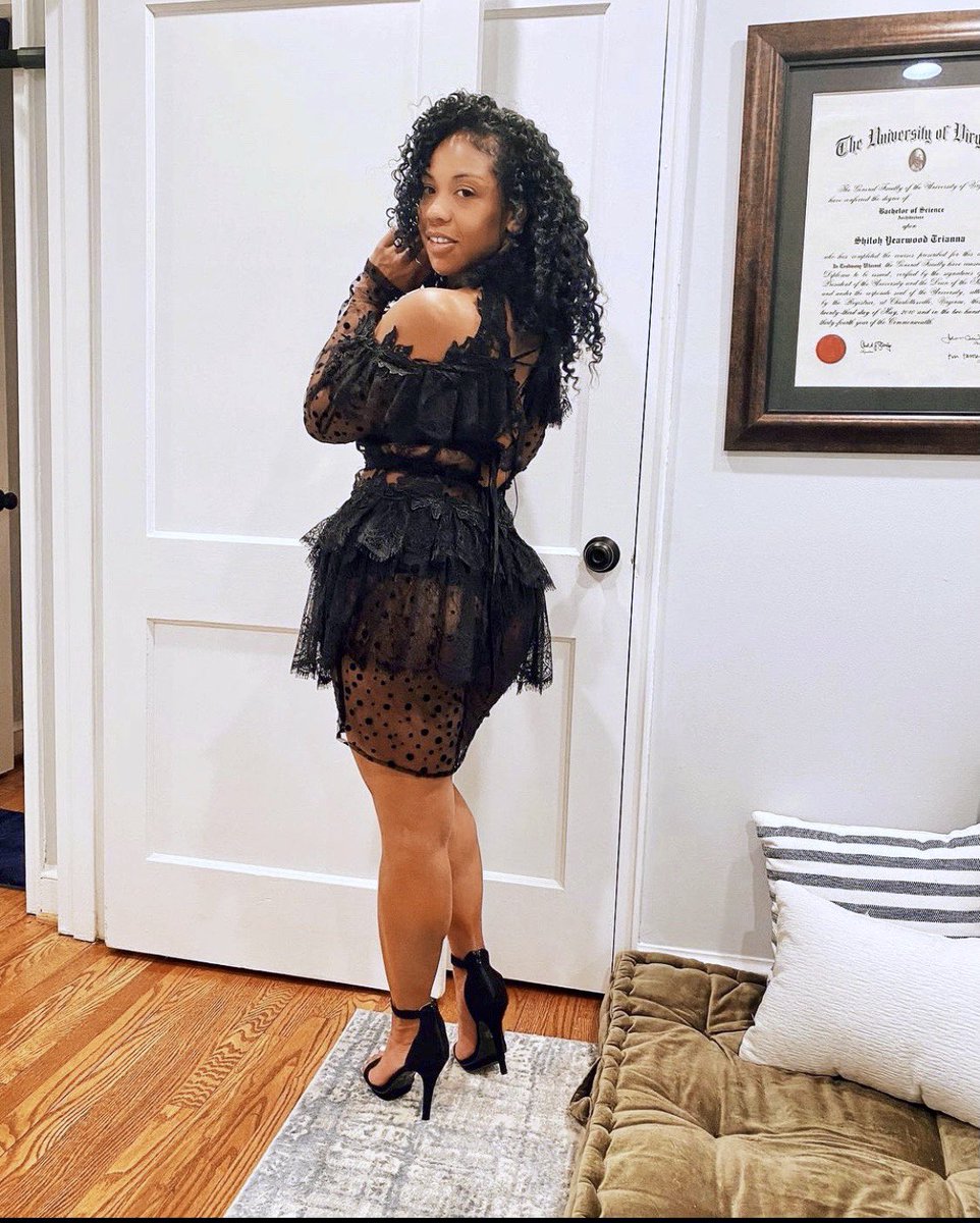 SyreetaCFashion's tweet photo. Who’s watched #ReadToLove? You may have seen a garment I altered on the DC premiere! We made some worthy changes to this online buy.
Muse | Shiloh
Stylist | The Manifesting Beauty
Seamstress | yours truly, Syreeta C
#readytolovedc https://t.co/qYn5HKFSgn