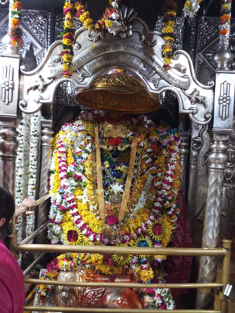know_ur_dharma's tweet photo. Why #Mirzapur ?

Why not Vindhyavashini Nagar? https://t.co/xn5ZPSNOB9