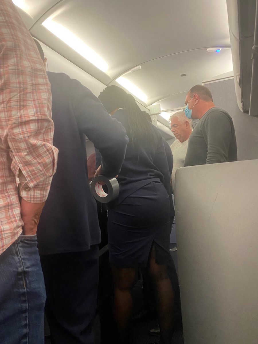 Robert Kovacik tweet media