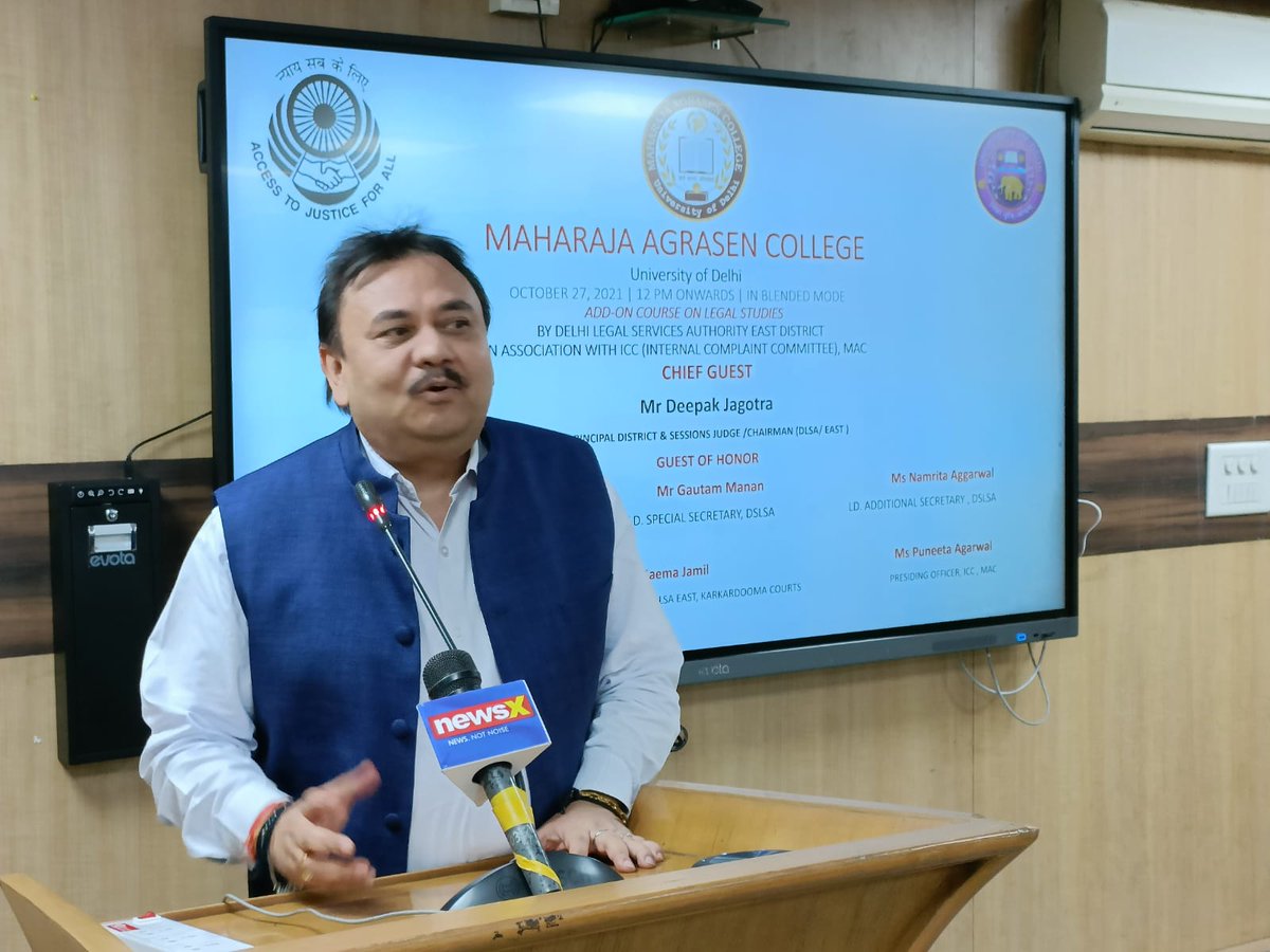 MACollege_DU's tweet image. Inaugural session of 10-day course on &apos;Legal Awareness and Literacy&apos; was held in college. Ld. Shri Deepak Jagotra,  District &amp;amp; Sessions Judge and Chairman, DLSA East delivered inaugural address. Welcome address by Prof Sanjeev K Tiwari. 270 students have registered for the course