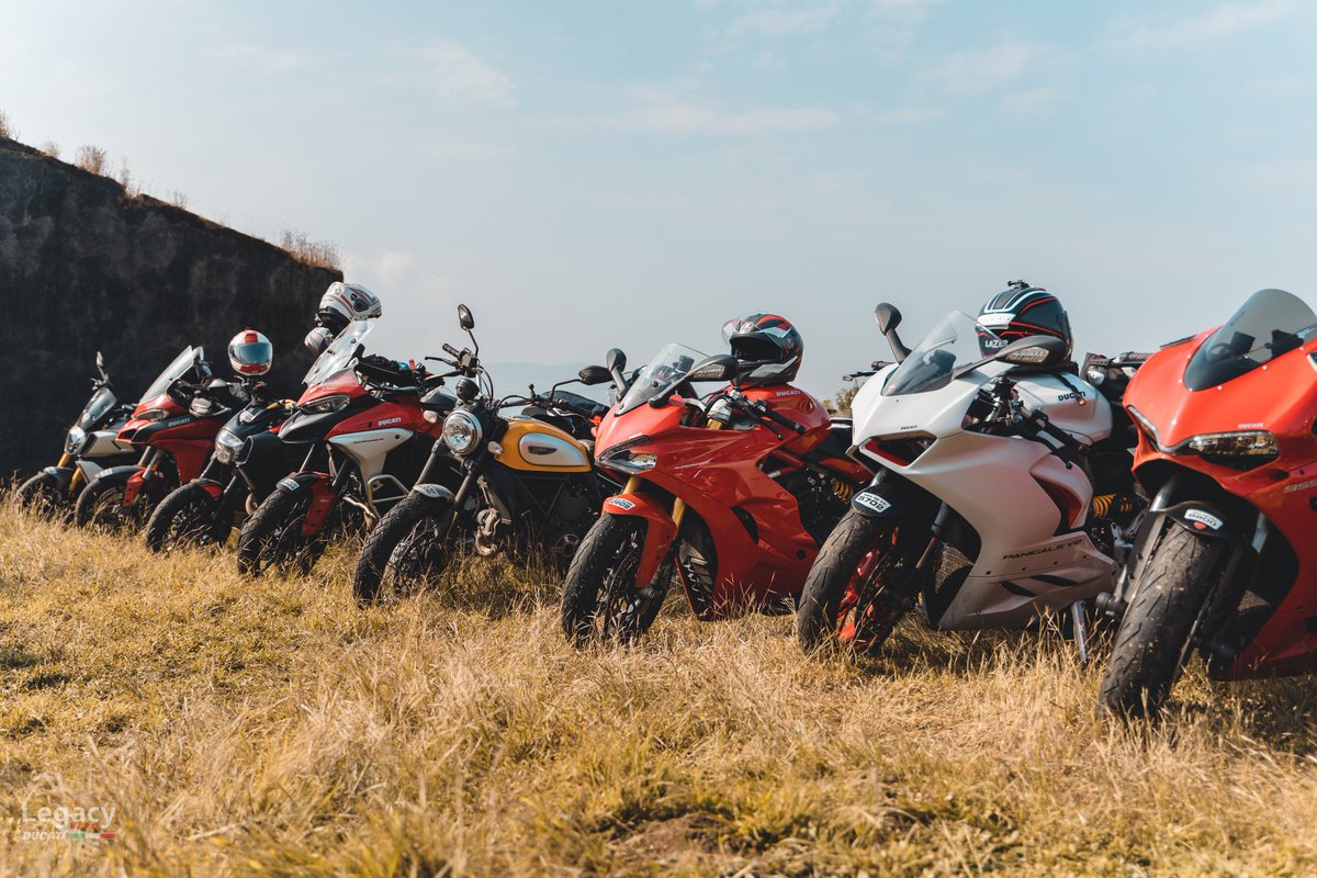 Ducati_India's tweet photo. Ducati Pune doing it right: Sunday rides with DOC Pune. Looks awesome! 🏁

#LegacyRides #LegacyRiders #DucatiLegacy #Throwback #ThrowbackThursday https://t.co/pxWpBD42sz