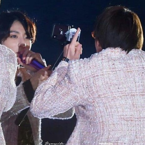 tkchronicles's tweet photo. Our view           <        jungkook's view https://t.co/lBSbguxy6A