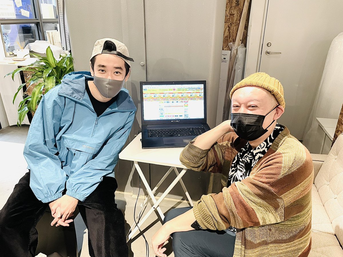 inoueyosuke's tweet photo. トラックメイカーKMと鍵盤専門店秋葉原ottoで打ち合わせ。近日どこかで何らかの発表をいたします。
#km #kmtrack #otairecord #オタレコ #beatgrandprix #bgp #ビートグランプリ #kmmusic https://t.co/sP0eCyughn