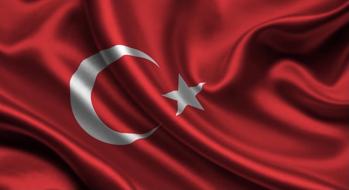 FarTatar's tweet photo. Bugun öğlenden sonra ve yarın resmî tatil olması , hafta sonu ile birleştirip tatile gitmek için değildir!!!..7’den 77’ye her geçen gün daha büyük coşku ile büyük mücadeleler ile büyük bedeller ile kurulan cumhuriyet bayramını kutlamak içindir ! #CumhuriyetBayramımızKutluOlsun 🇹🇷 https://t.co/pAys9EnecV