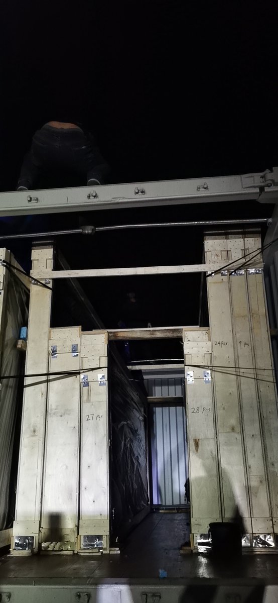 SunnyZong12's tweet photo. Loading Open Top Container this evening.
Whatsapp: +8619931917735.
#loadingcontainers #glassprocessing #extraclearglass #lowironglass #ultraclearglass #flutedglass #reededglass #buildingglass #showerscreens #slidingglassdoor #glassfacade #storefront #shopfacade #glasswall https://t.co/GWm0jvpWDK