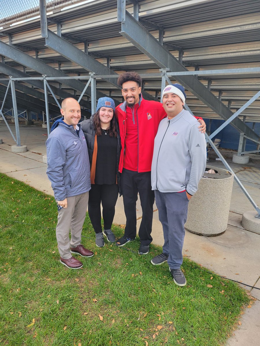 jtheannouncer's tweet photo. Tonight was the last game I worked with this legendary crew! I truly appreciate their help throughout my sports journey and helping me get to where I am today! You all will be greatly missed! Thank you! https://t.co/DVFw4R2O1l