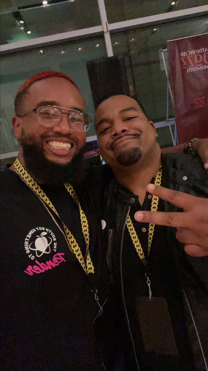 ThugDebugger's tweet photo. The man, the myth, the legend....@willjohnsonio; The Lead Dev Advocate at @renderATL 👊🏾
#BlackTechTwitter #Tech #Code #RenderATL #RenderKC https://t.co/144QgGtD3z