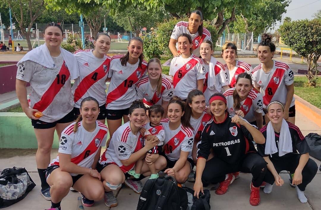 CARPolidep's tweet photo. #Handball Torneo Nacional de Mayores 

River venció 35-19 a KM 5 de Chubut 

📸 River Handball https://t.co/oJyj8klk5e