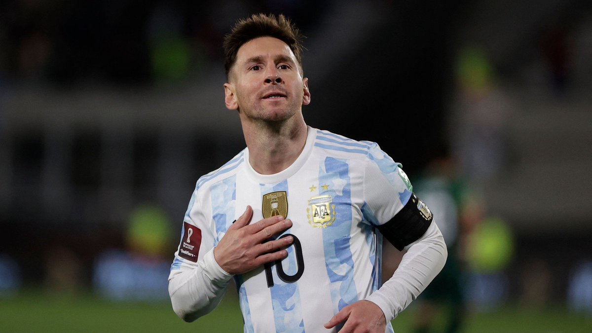 ¿Qué prefieres?

RT= Una noche con 'China' Suárez.
FAV= Que Messi gane el Mundial de Qatar.
