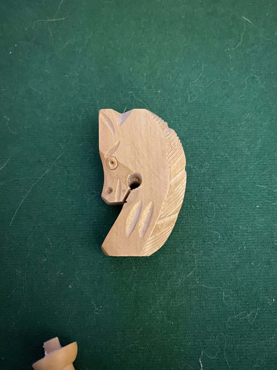 FrankT2jr's tweet image. My chess piece came apart! 😳 #symbolism #Godfather #OfferYouCantRefuse