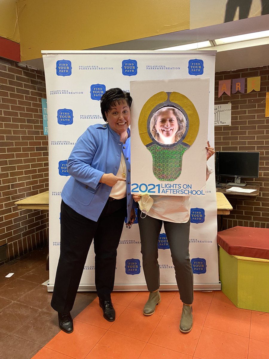 cynfigueroaf's tweet photo. After school shenanigans with the amazing @PhilaParkandRec @OttLovell @PHLfamilies @PhillyMayor at Winchester Rec https://t.co/VWrR3RDCzZ