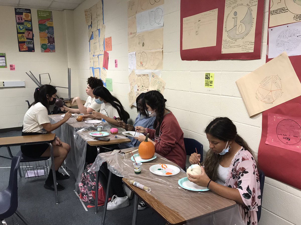 KO French tweet media