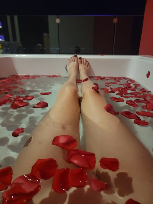 I don't think this night can get any more sensual lol what happens in temptation stays in temptation