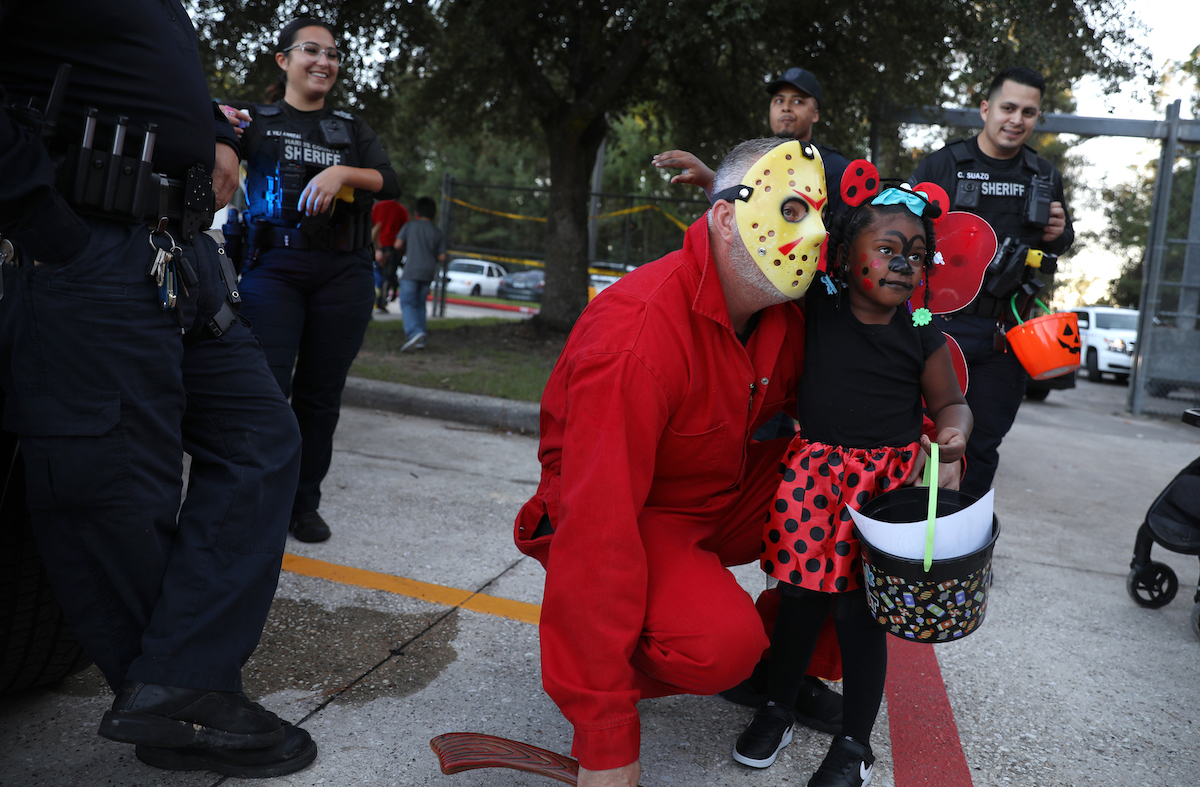 HCSOTexas's tweet photo. It was spooktacular to see all the amazing costumes at District 2 Substation’s Trunk-a-Treat event tonight! Happy Halloween!👻🎃 https://t.co/VfqQz7U8aJ