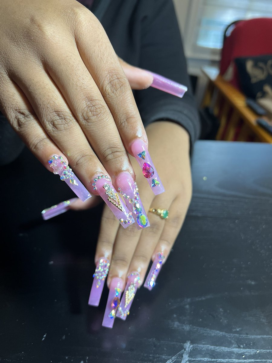 yaagirl_endyy's tweet photo. sets from today 🥰  follow me on IG @/ dattech.endyy 💗 #athens #athensga #UGA #beginnernailtech #athensnailtech #athensnails https://t.co/8XJDsekyYy
