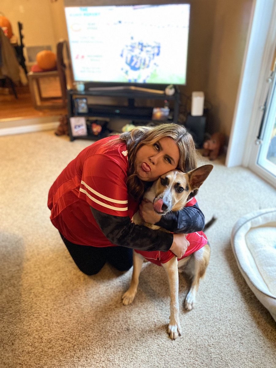 disnerdluvsbsb's tweet photo. Just a girl and her pup. https://t.co/XaxSHvYnSa