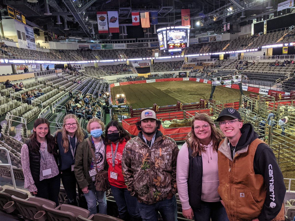 DAY ONE OF NATIONAL CONVENTION COMPLETE✅

Some highlights: 
- A great stop at Beasley’s Orchard, where we got to shoot apple cannons! 
- The World’s Toughest Rodeo! So fun!