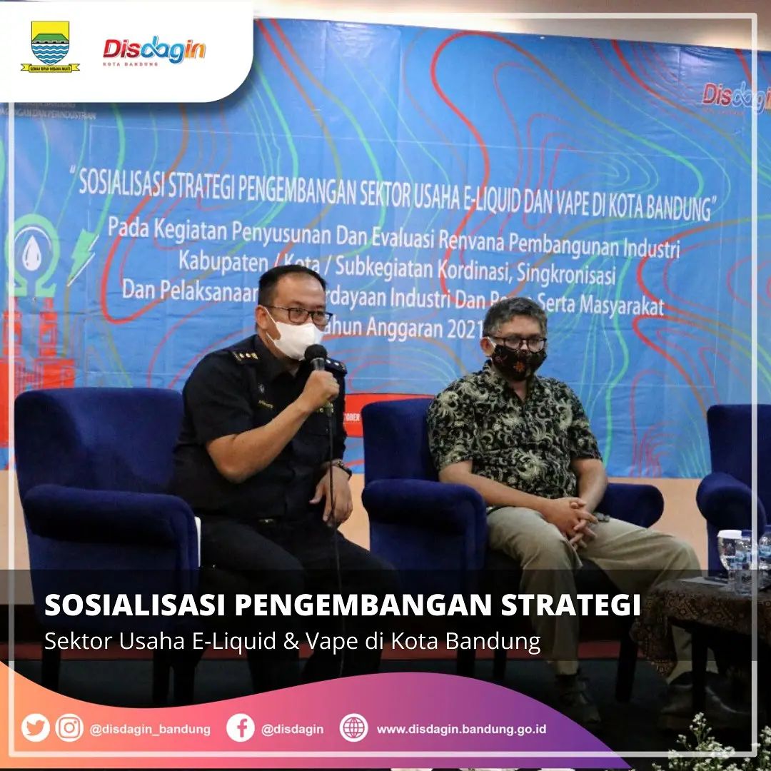 Kabid Sarana &amp; Prasarana Industri membuka kegiatan Sosialisasi Pengembangan Strategi Sektor Usaha E-Liquid &amp; Vape di Kota Bandung, kegiatan tersebut berlangsung mulai dari 26 - 27 Oktober 2021 di The Papandayan Hotel dan di hadiri oleh 120 pelaku usaha Liquid dan Vape di Bandung