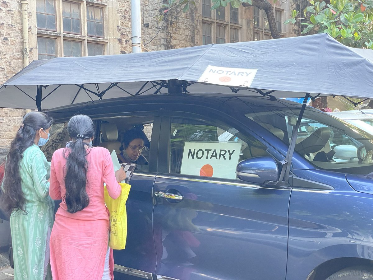 mojo_explore's tweet photo. Mobile Notary! #onlyinindia! https://t.co/Xtv7NSpkbz
